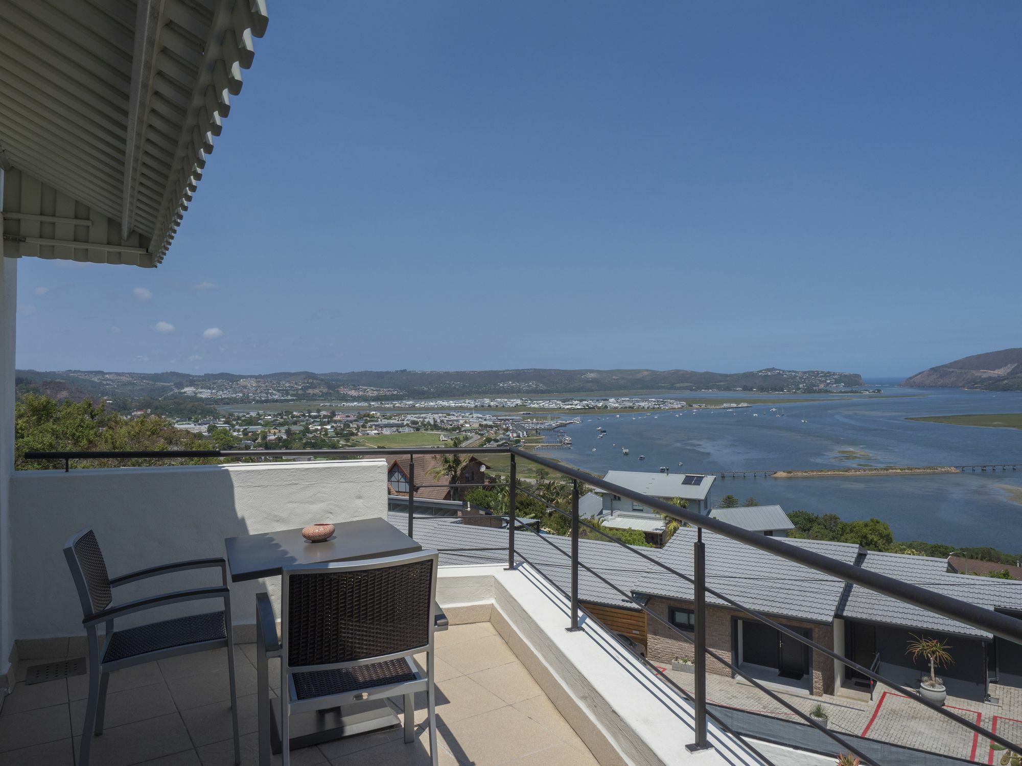 Villa Afrikana Guest Suites By Knysna Paradise Collection Εξωτερικό φωτογραφία